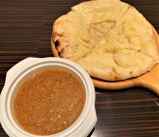 チーズナン&カレーセット