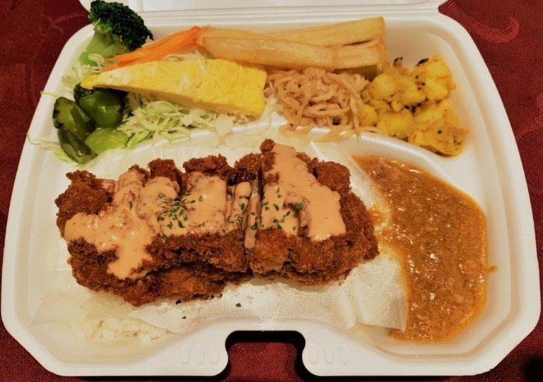 チキンカツ弁当 Katsu